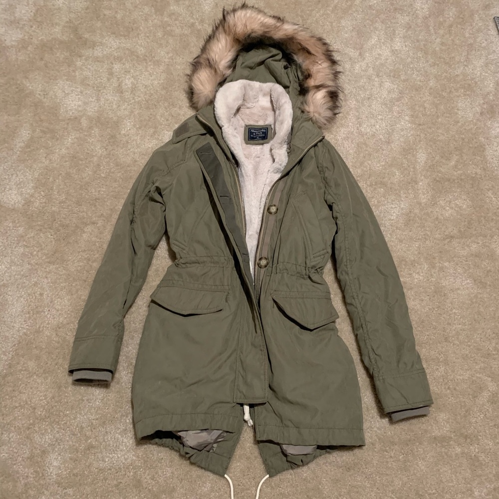 Olive Green Parka w/ removable liner and fur trim